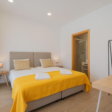 Villa Harbour Rooms & Apartments Вила-Нова-де-Мильфонт Экстерьер фото