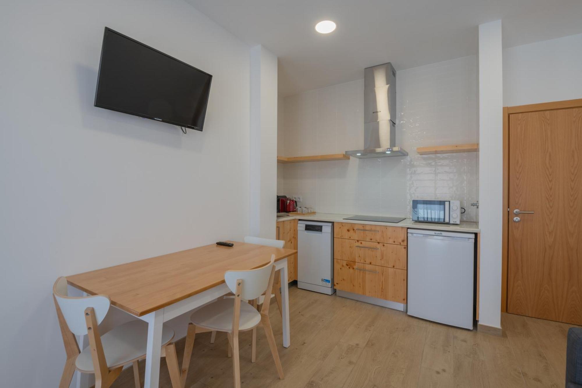 Villa Harbour Rooms & Apartments Вила-Нова-де-Мильфонт Экстерьер фото