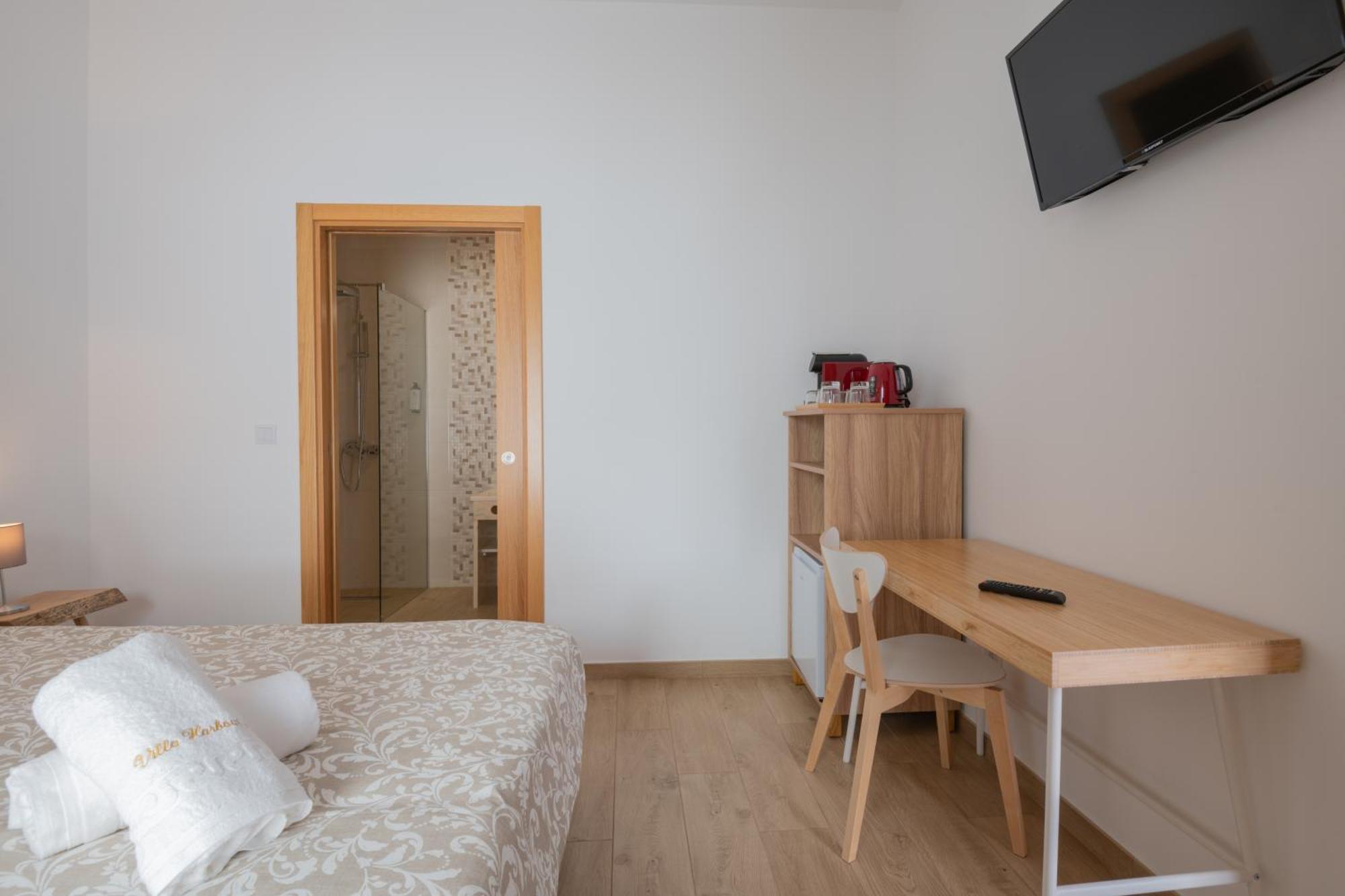 Villa Harbour Rooms & Apartments Вила-Нова-де-Мильфонт Экстерьер фото