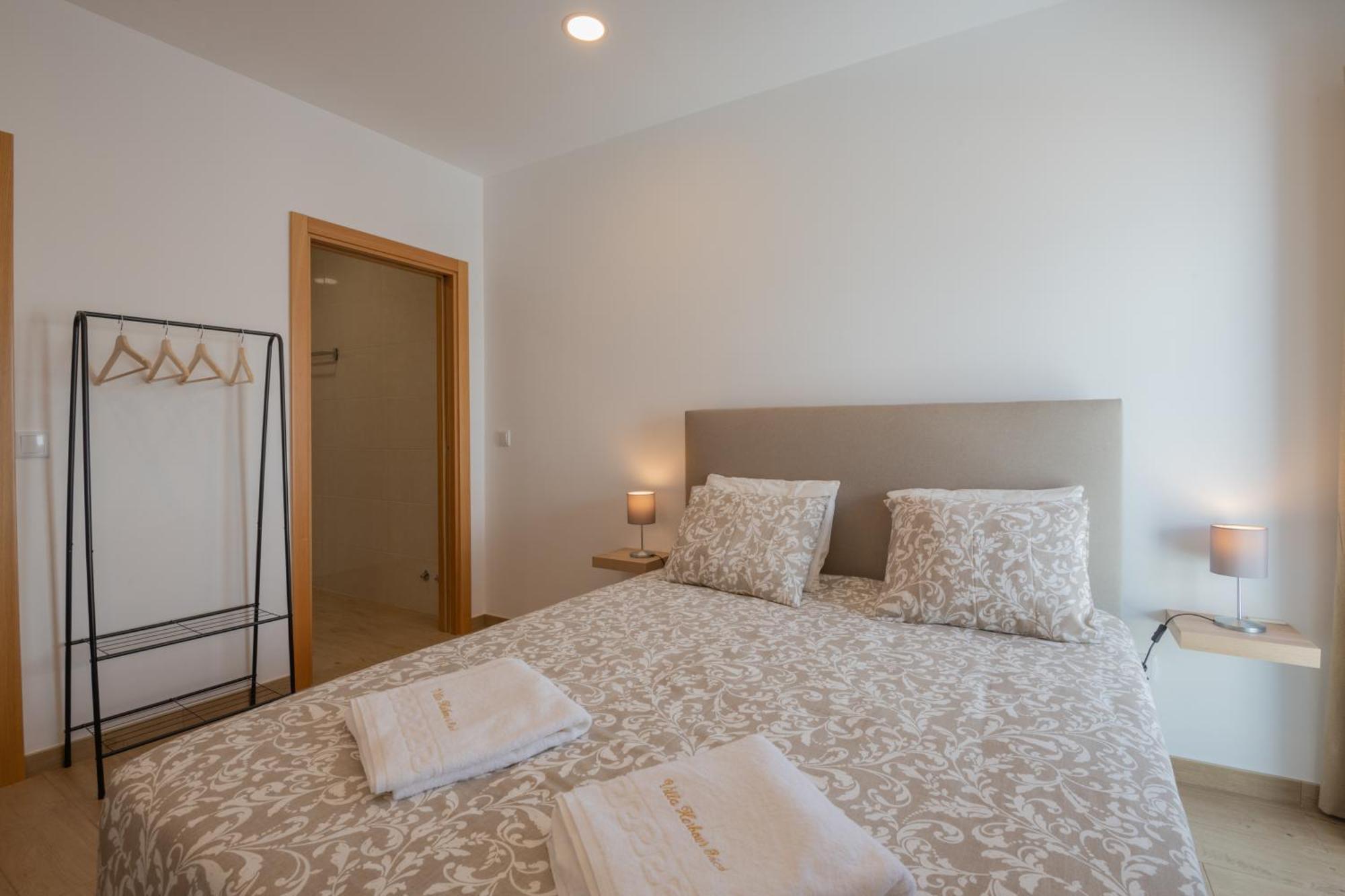 Villa Harbour Rooms & Apartments Вила-Нова-де-Мильфонт Экстерьер фото