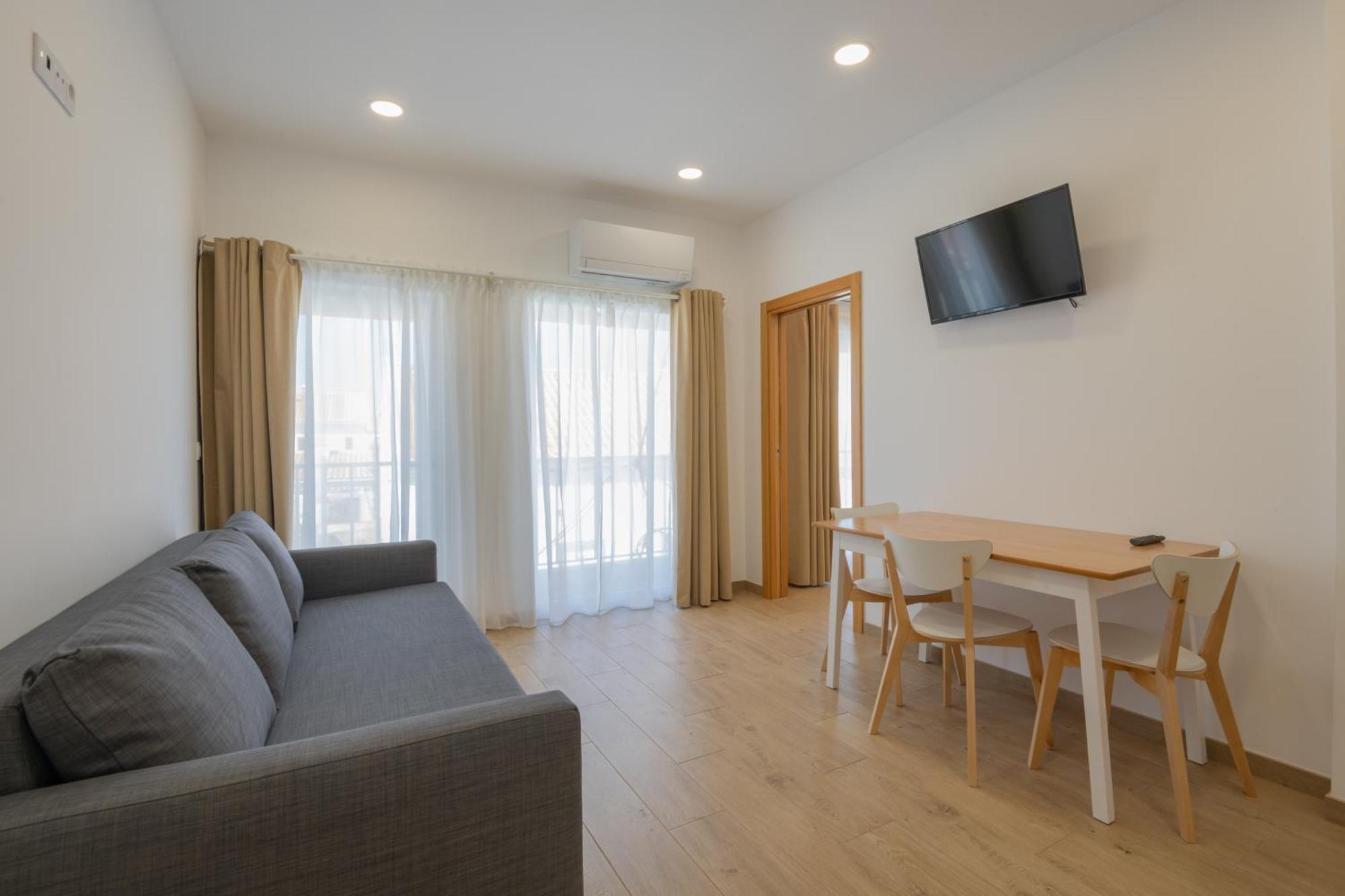 Villa Harbour Rooms & Apartments Вила-Нова-де-Мильфонт Экстерьер фото